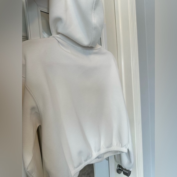 GUC🤍Spanx AirEssentials Cinched Hoodie Small Powder - Picture 9 of 10